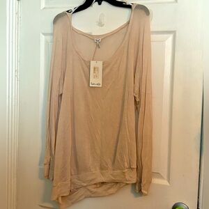 Scoop neck sheer longsleeve top